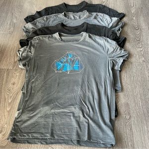 Lot of 4 icebreaker t-shirts